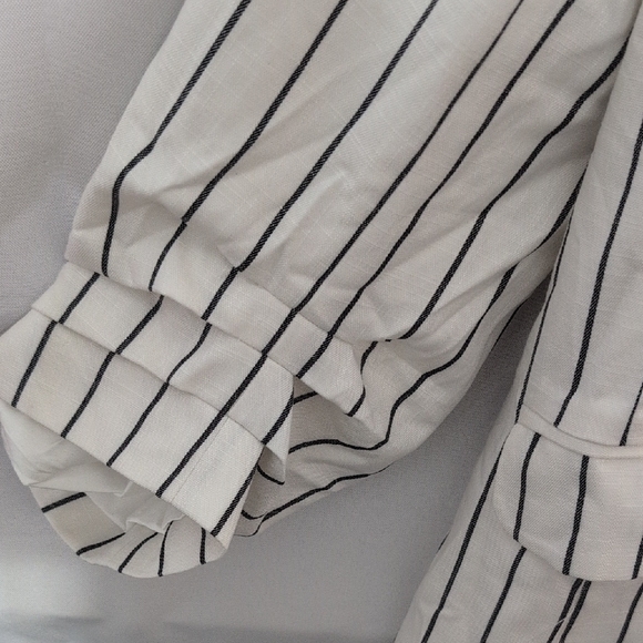 Skies Are Blue White and Black Striped Blazer - Picture 6 of 9